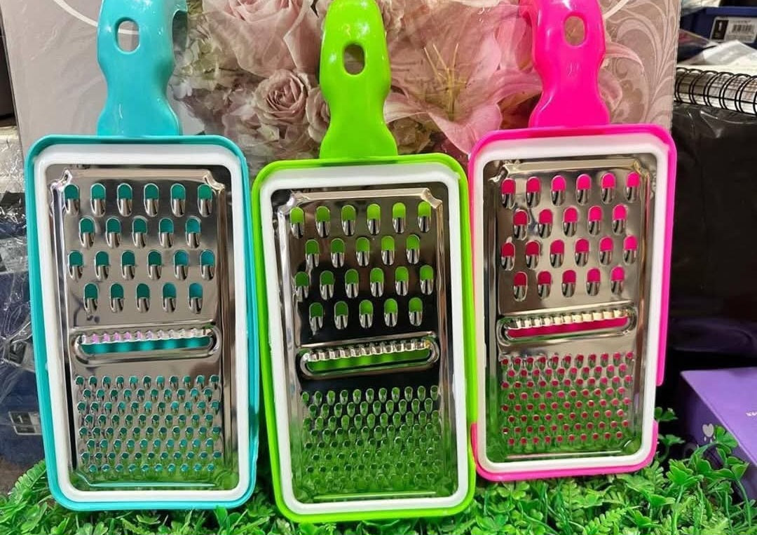 3-in-1 Mini Grater With Container